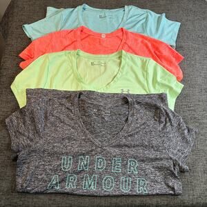 Lot of 4 Under Armor Womens Large V Neck HeatGear Short Sleeve Shirts